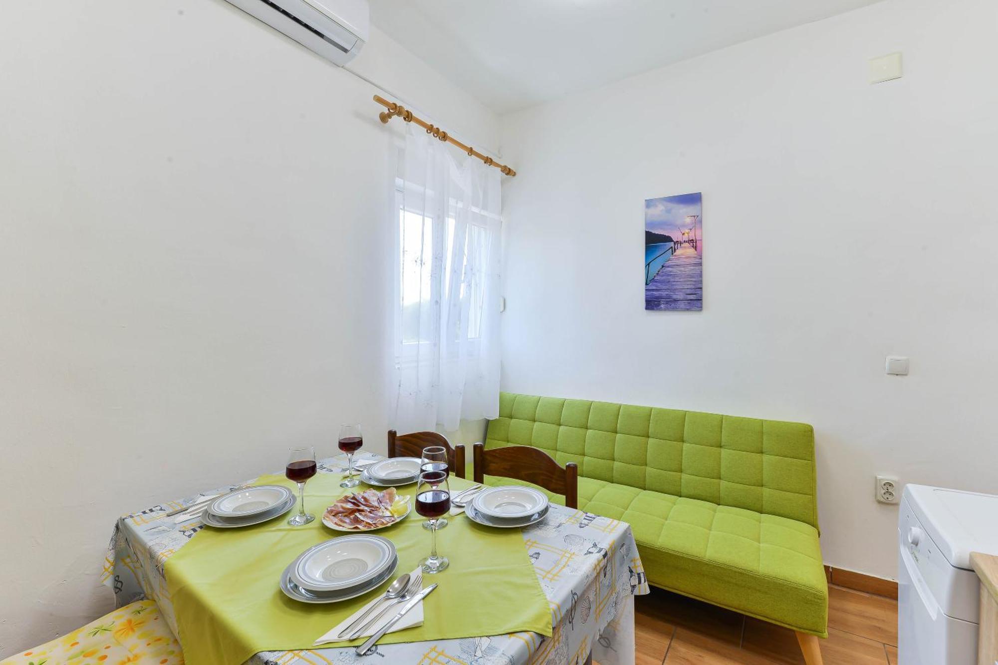 Apartments Citrus Turanj Exterior foto