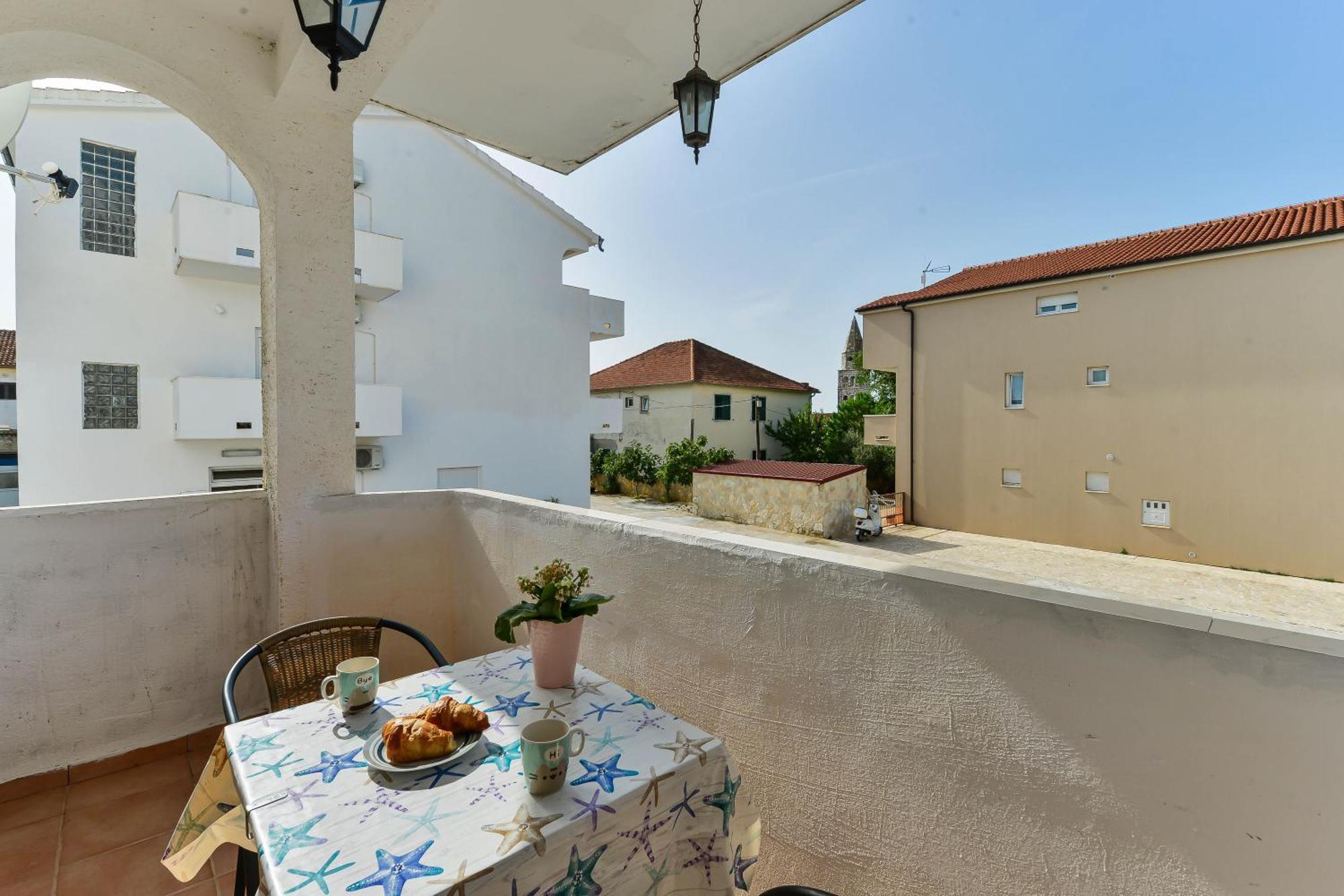 Apartments Citrus Turanj Exterior foto