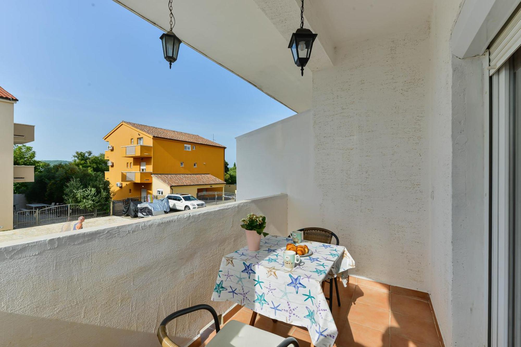 Apartments Citrus Turanj Exterior foto